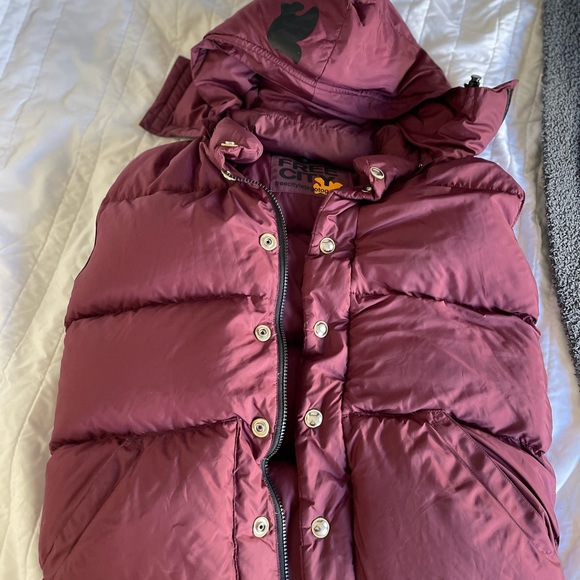 freecity Jackets & Blazers - FREECITY EUC Magenta Vest💖